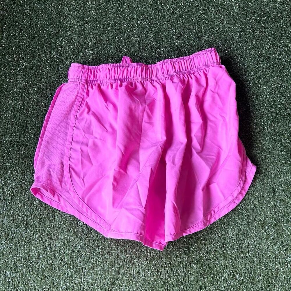 Nike Women's Pink Shorts - Picture 6 of 8